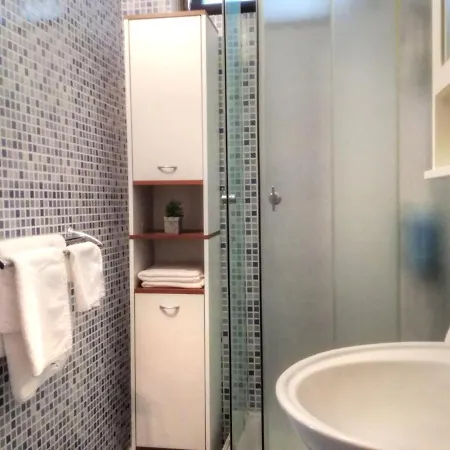度假居 House With A Parking Space Sveti Anton, Krk - 20555 马林斯卡